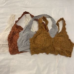 4 pack of lacy padded bralettes